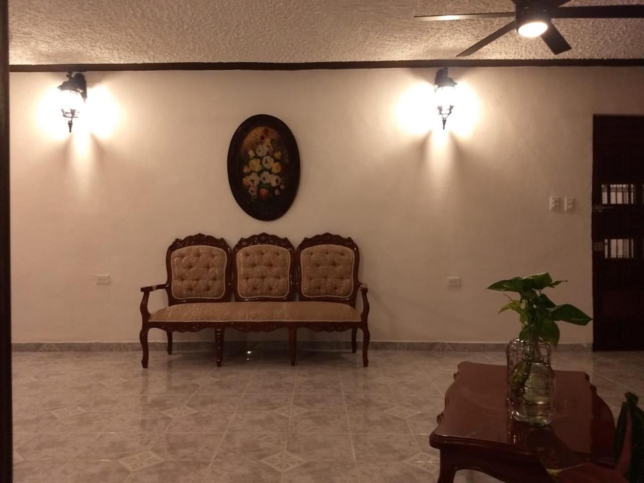 Hotel Peregrina 바야돌리드 외부 사진